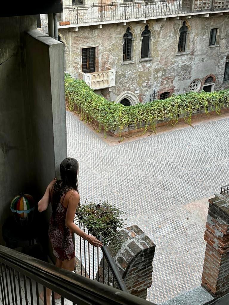 Residenza...Cara Giulietta... Apartment เวโรนา ภายนอก รูปภาพ